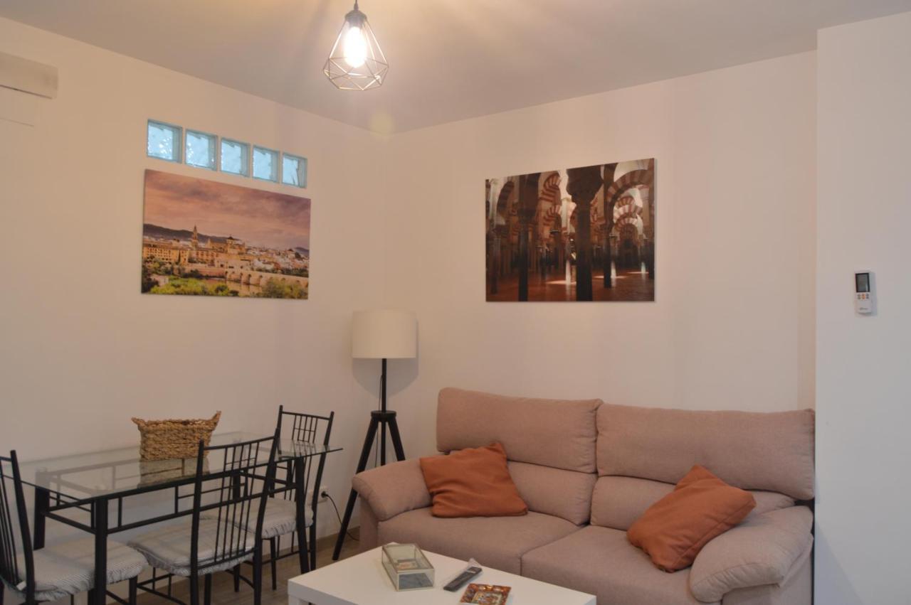 Puerta Sevilla Parking Gratis Cordoba Dış mekan fotoğraf