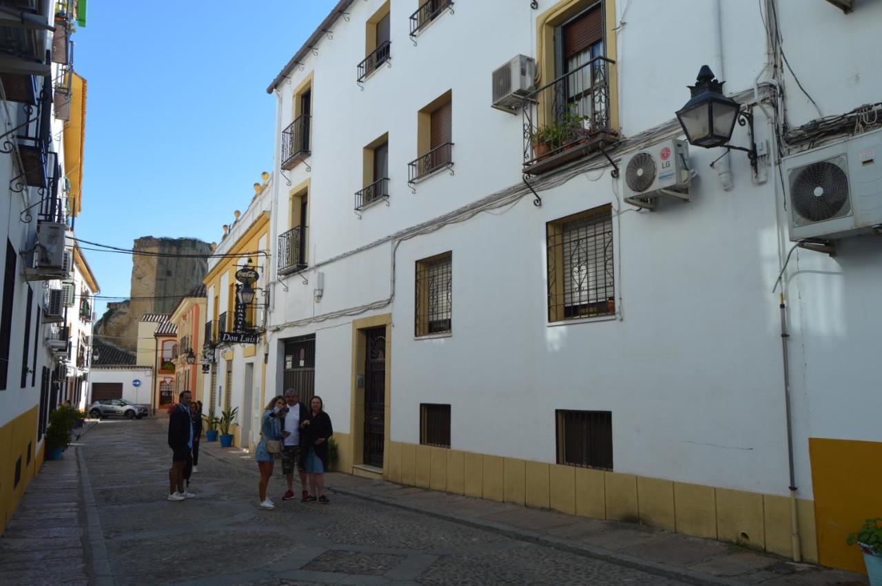 Puerta Sevilla Parking Gratis Cordoba Dış mekan fotoğraf