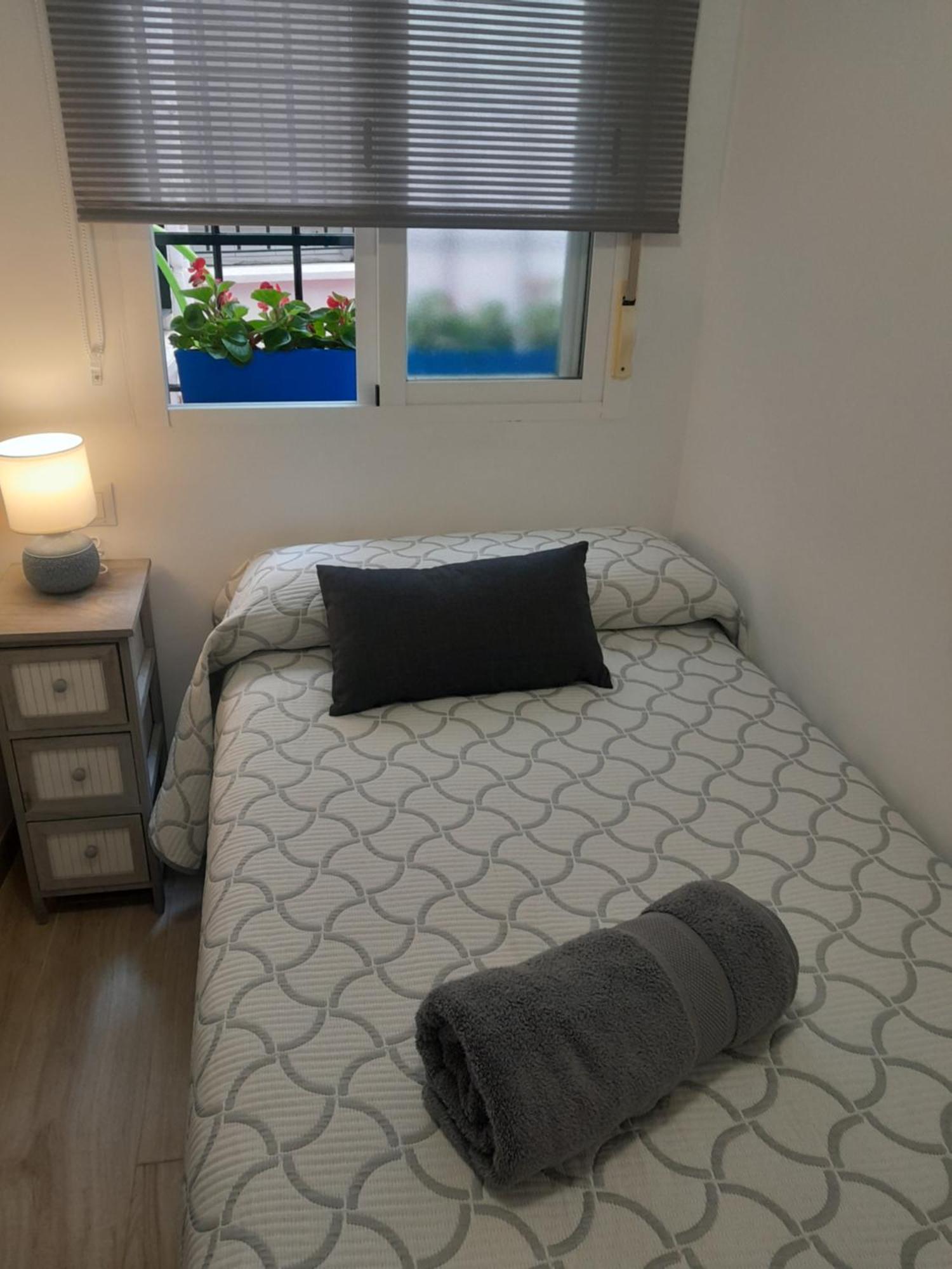 Puerta Sevilla Parking Gratis Cordoba Dış mekan fotoğraf